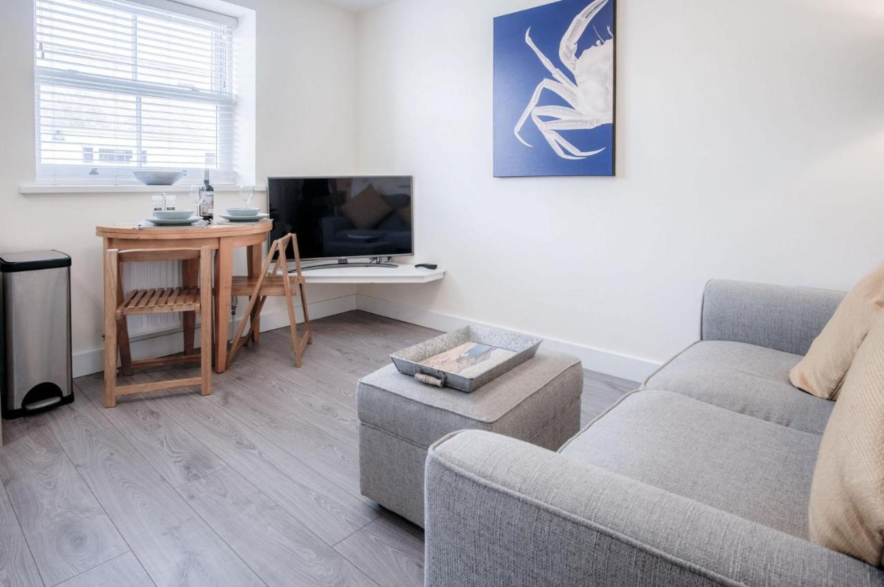 Myrtle - 1 Bedroom Apartment - ซอนเดอร์สฟุต ภายนอก รูปภาพ