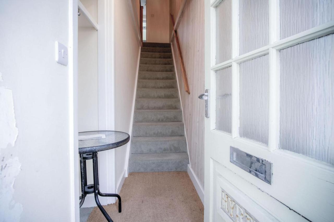 Myrtle - 1 Bedroom Apartment - ซอนเดอร์สฟุต ภายนอก รูปภาพ