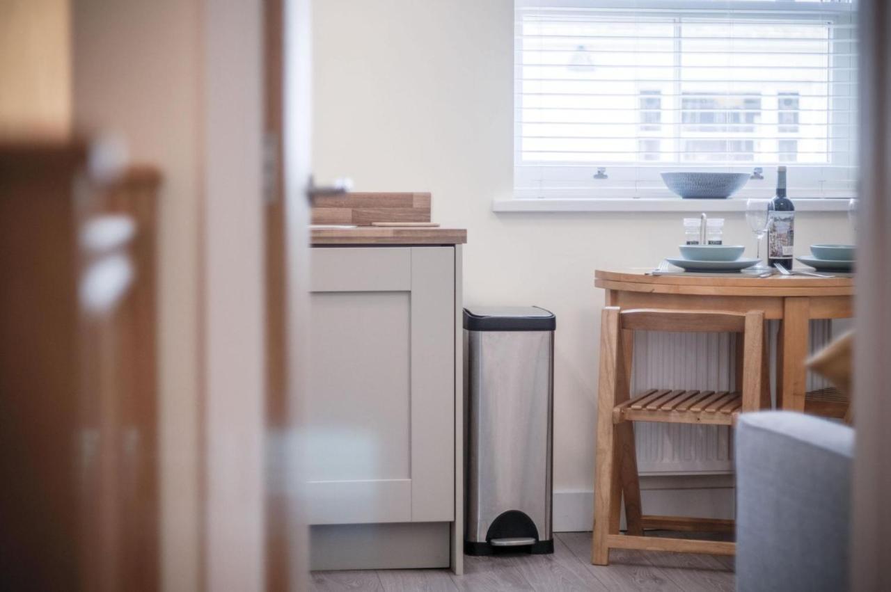 Myrtle - 1 Bedroom Apartment - ซอนเดอร์สฟุต ภายนอก รูปภาพ